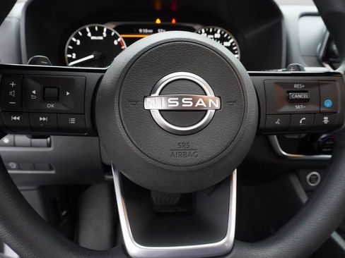 Certified 2023 Nissan Rogue SV image 17