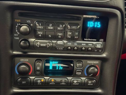 Used 2004 Chevrolet Corvette Z06 w/ Memory Package RWD image 13