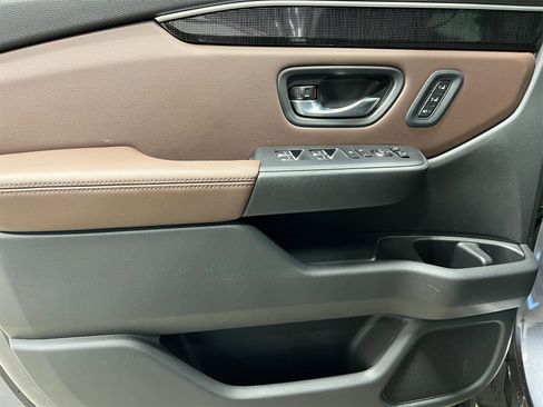 New 2025 Honda Pilot Elite image 16