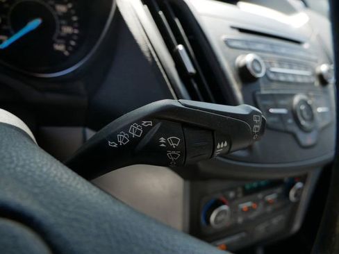 Used 2018 Ford Escape SE FWD image 21