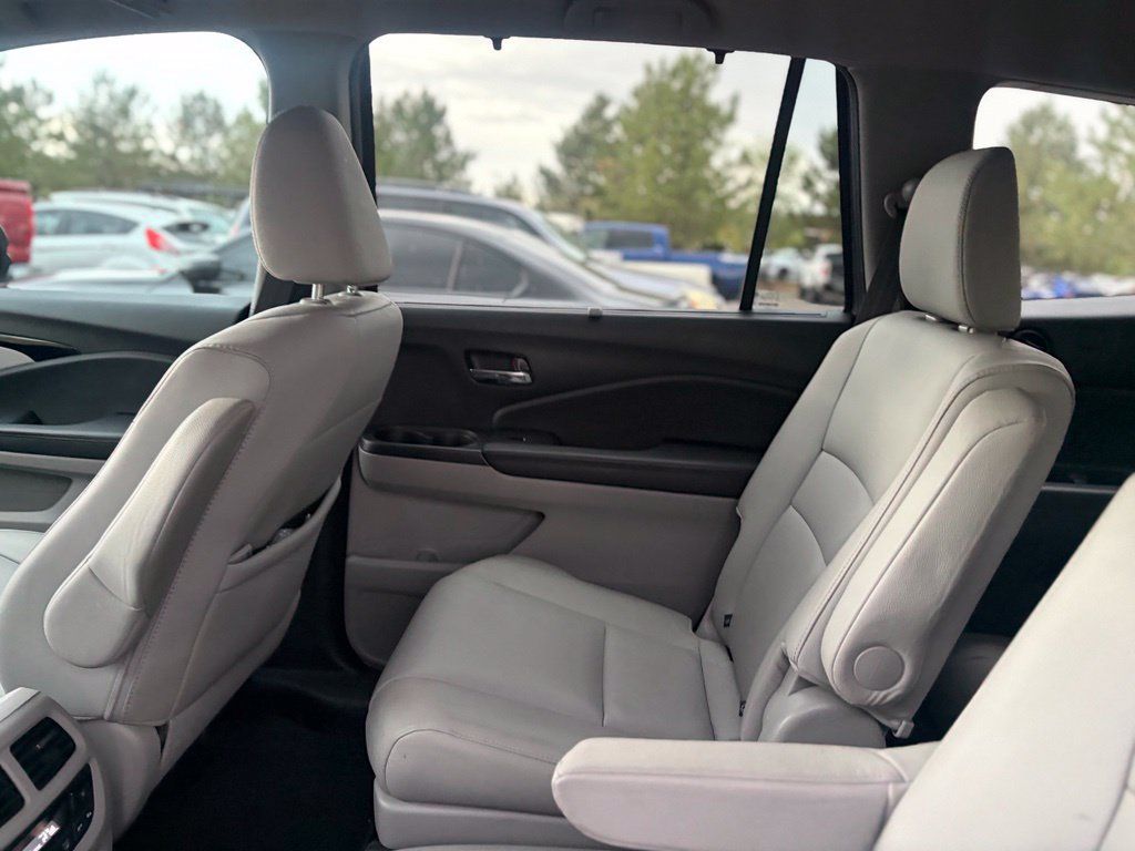 Used 2022 Honda Pilot Touring image 18