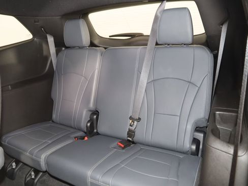 Used 2023 Buick Enclave Essence w/ Experience Buick Package AWD/4WD image 47