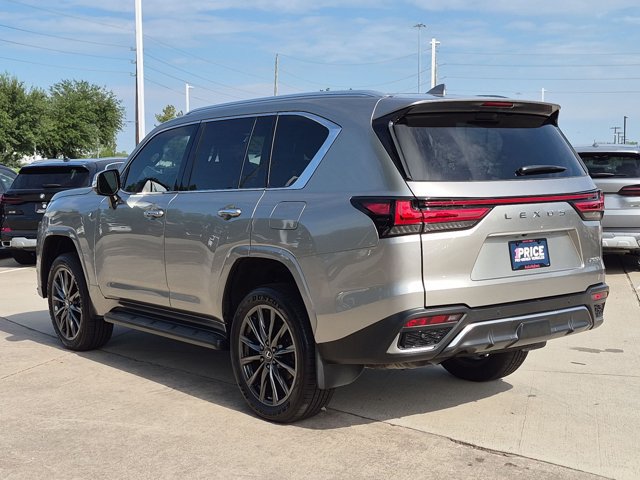 Used 2023 Lexus LX 600 F Sport w/ Accessory Package (Z1) AWD/4WD image 8