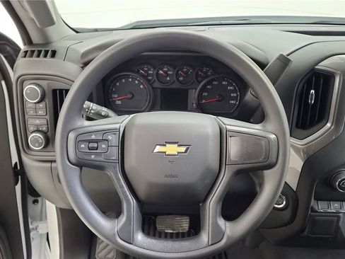 Used 2026 Chevrolet Silverado 1500 Custom AWD/4WD image 18