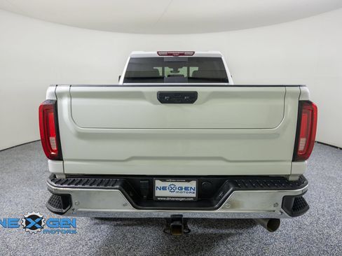 Used 2023 GMC Sierra 2500 Denali w/ Denali Ultimate Package AWD/4WD image 6