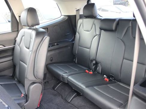 Used 2025 Kia Telluride S AWD/4WD image 26