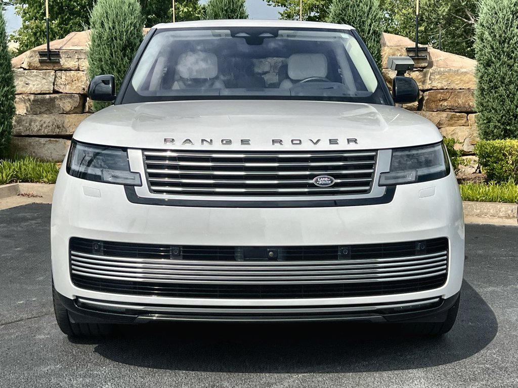 Certified 2023 Land Rover Range Rover SV AWD/4WD image 8