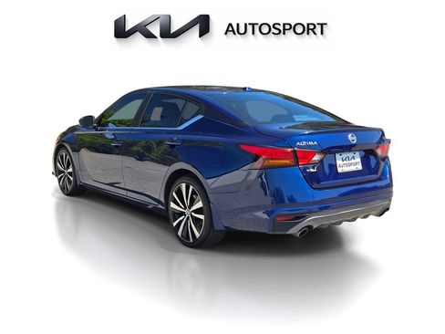 Used 2019 Nissan Altima 2.5 SR FWD image 10