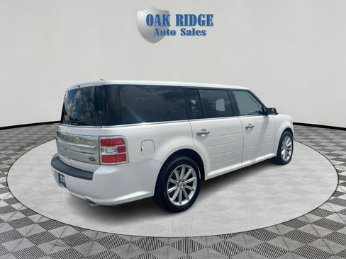 Used 2018 Ford Flex Limited w/ Equipment Group 301A FWD image 5
