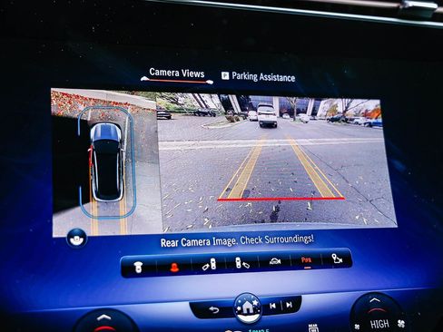 Used 2023 Mercedes-Benz EQS 580 4MATIC SUV image 25