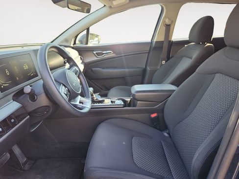Used 2024 Kia Sportage LX AWD/4WD image 11