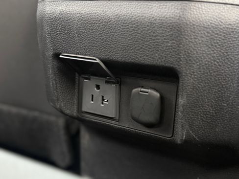 Used 2024 Toyota Tacoma TRD Sport image 29