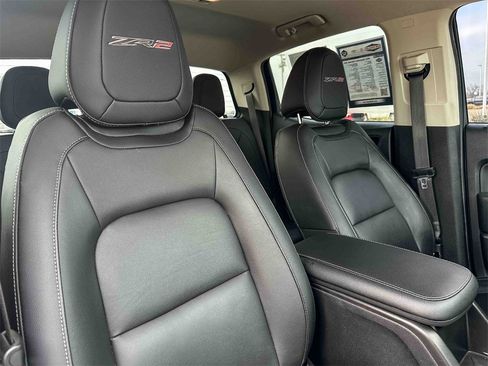 Used 2022 Chevrolet Colorado ZR2 image 23