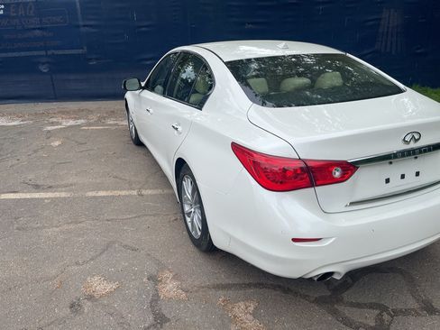 Used 2016 INFINITI Q50 3.0t Premium w/ Driver Assistance Package RWD image 9