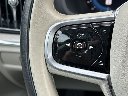 Used 2023 Volvo S60 B5 Plus w/ Climate Package image 28