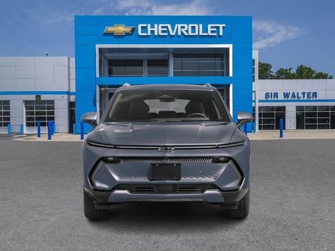 New 2026 Chevrolet Equinox EV LT image 4