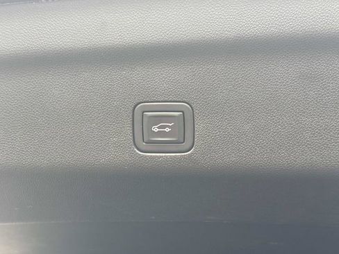 Used 2024 Chevrolet Tahoe LT AWD/4WD image 14