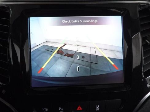 Used 2021 Jeep Cherokee Limited w/ Elite Package AWD/4WD image 20