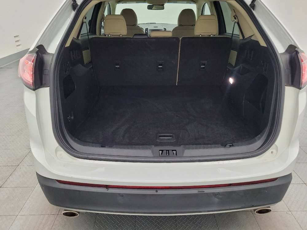 Used 2018 Ford Edge SEL w/ Ford Safe & Smart Package FWD image 29