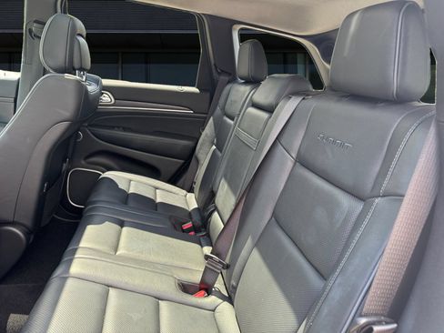 Used 2020 Jeep Grand Cherokee Summit AWD/4WD image 16