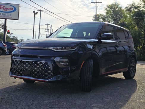 Used 2022 Kia Soul Turbo FWD image 3