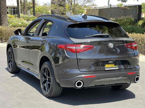 Used 2021 Alfa Romeo Stelvio Sprint w/ Nero Edizione RWD image 2