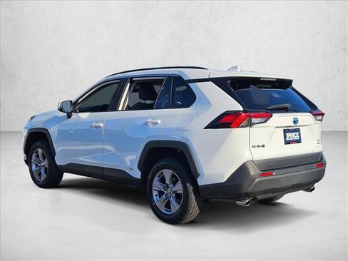 Used 2023 Toyota RAV4 XLE AWD/4WD image 8