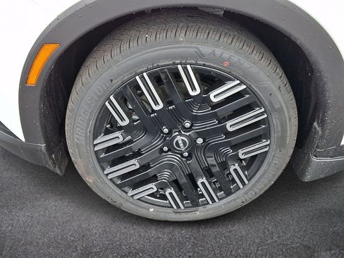 New 2026 Nissan Leaf Platinum+ w/ Cargo Package (Platinum+) image 4