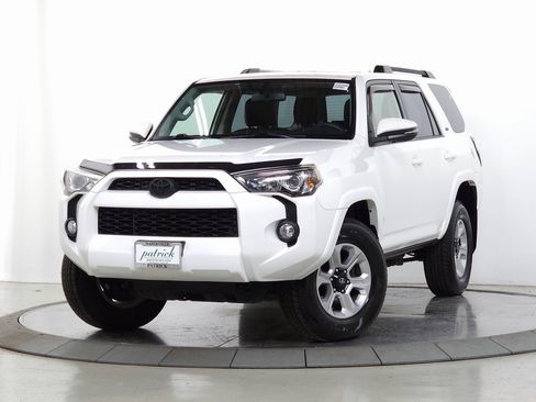Used 2019 Toyota 4Runner SR5 Premium image 1