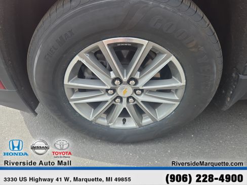 Used 2023 Chevrolet Traverse LT w/ LPO, Floor Liner Package AWD/4WD image 11