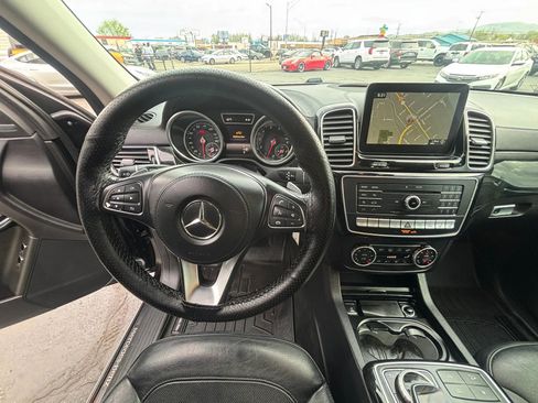 Used 2017 Mercedes-Benz GLS 550 4MATIC image 21