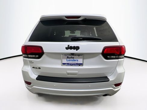 Used 2022 Jeep Grand Cherokee Laredo X image 6