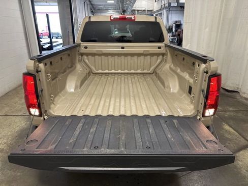 Used 2024 Chevrolet Colorado W/T image 29
