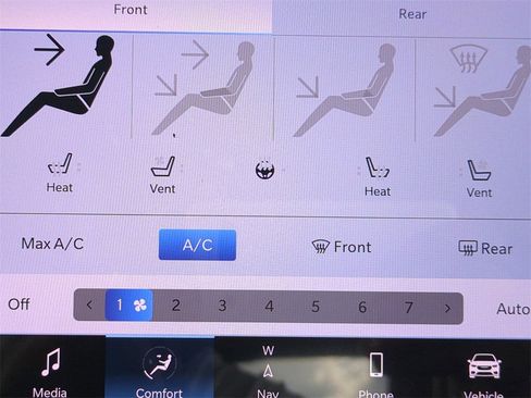 New 2026 Chrysler Pacifica Pinnacle w/ Trailer Tow Group image 26