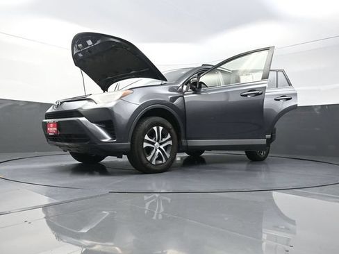 Used 2016 Toyota RAV4 LE FWD image 40