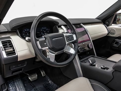 Used 2021 Land Rover Discovery HSE R-Dynamic image 3