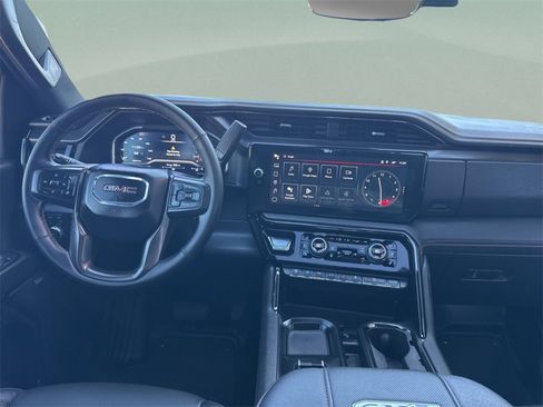 Used 2024 GMC Sierra 2500 AT4 w/ AT4 Premium Plus Package image 23