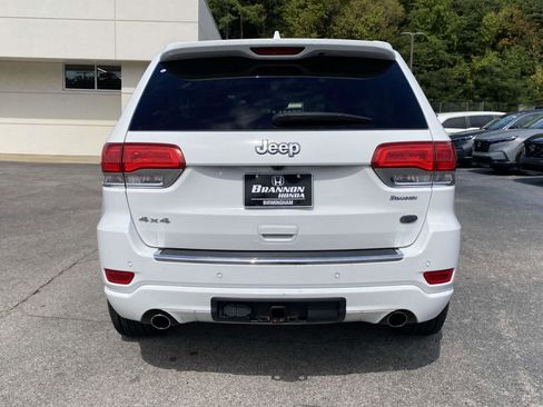 Used 2017 Jeep Grand Cherokee Overland w/ Jeep Active Safety Group image 4