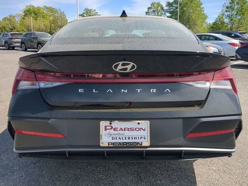 New 2026 Hyundai Elantra SEL Sport Premium FWD image 5