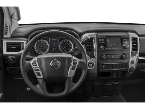 Used 2018 Nissan Titan SV w/ SV Convenience Package RWD image 10