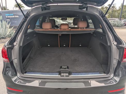 Certified 2022 Mercedes-Benz GLC 43 AMG 4MATIC image 23