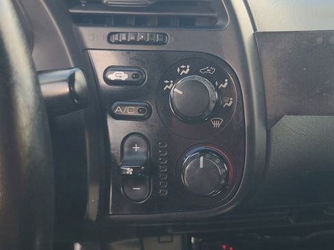 Used 2004 Honda S2000 image 23