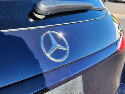 Used 2024 Mercedes-Benz GLC 300 4MATIC image 19