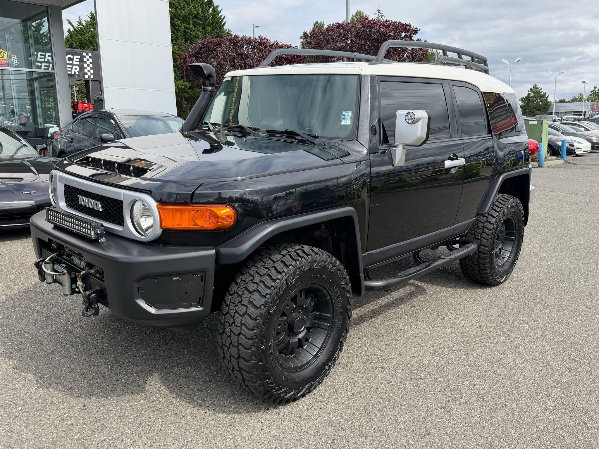 Used 2008 Toyota FJ Cruiser 4WD image 2