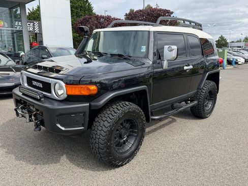 Used 2008 Toyota FJ Cruiser 4WD image 2