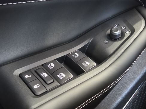 New 2025 Jeep Grand Cherokee Overland w/ Trailer Tow Package image 27