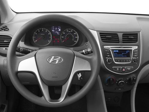 Used 2016 Hyundai Accent SE FWD image 10