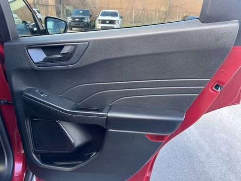 Used 2023 Ford Escape Active image 12