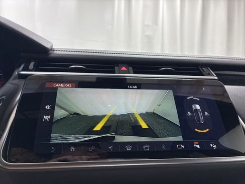 Used 2019 Land Rover Range Rover Velar R-Dynamic HSE AWD/4WD image 19