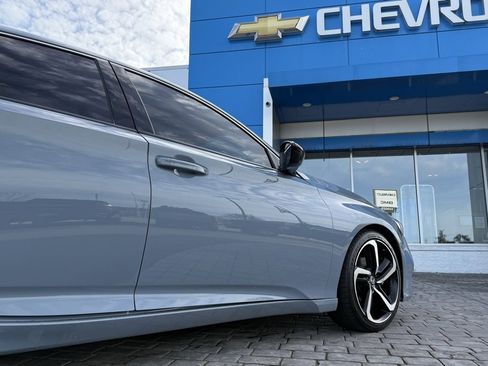 Used 2022 Honda Accord Sport image 9